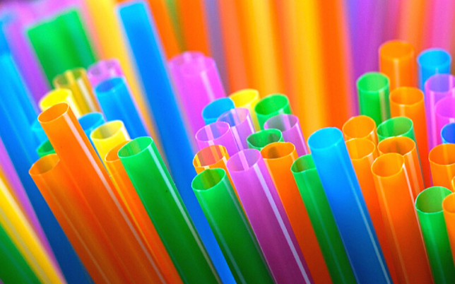 Interdiction des pailles en plastique, quelles alternatives sur le marché ?  • Les Horizons